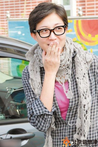 吴绮莉车震门男主被曝是邓梓峰 揭邓梓峰身家资料