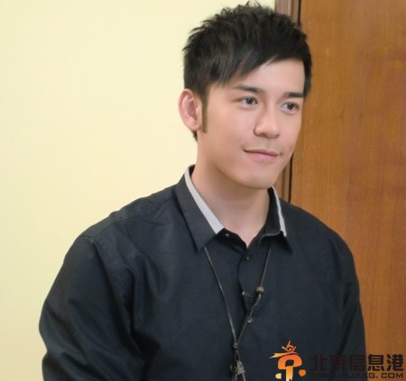 刘羽琦与沈震轩打野战图片曝光 真空走光变三级片