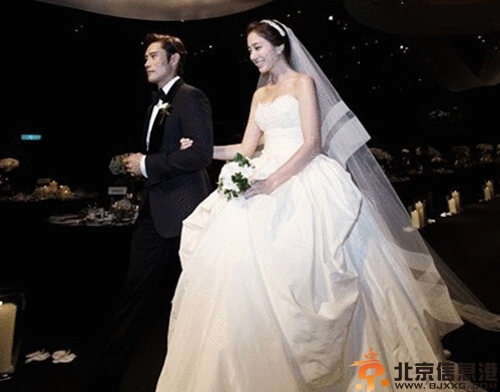 李秉宪老婆李珉廷个人资料 疑酒后不雅视频外泄