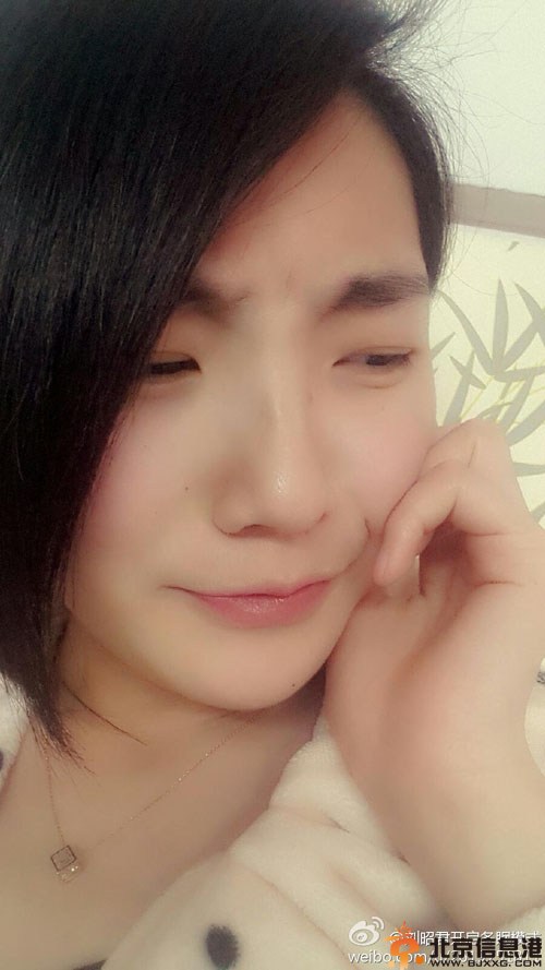 星姐刘昭君微博个人资料 刘昭君搞怪私房照曝光