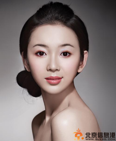 章雯淇个人资料微博 其老公三级比基尼揭秘