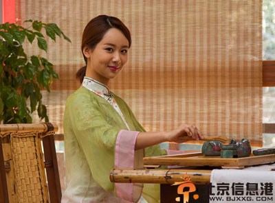 电影斗茶演员表剧情介绍 杨紫携手尔玛依娜