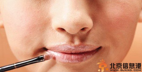 大热的楚楚可怜日系下垂眼妆盘点