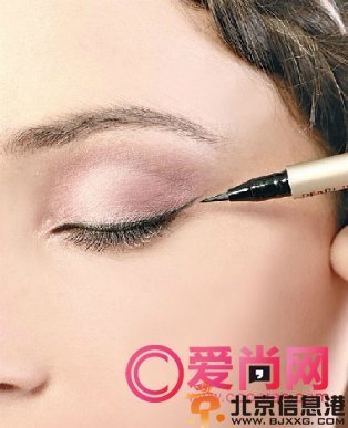 教你粉红桃花妆的画法 让你的春日充满浪漫