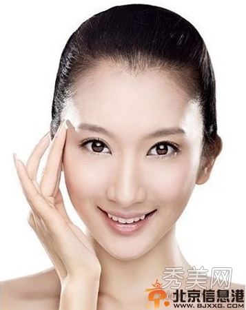 不整形变大眼美女 教你5步电眼化妆技巧