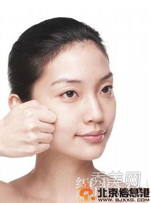 拯救浮肿脸 6个化妆技巧脸蛋立即变小