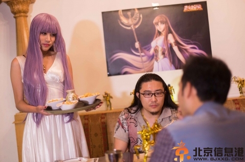 帝都圣斗士主题餐厅 性感女仆雅典娜