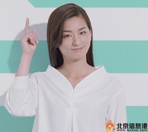 尾野真千子露点引热议 其个人资料遭热搜