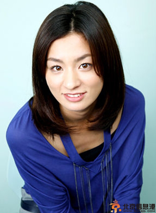 尾野真千子露点引热议 其个人资料遭热搜