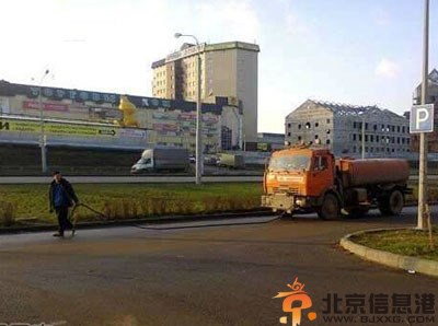 逗比哈士奇的搞笑图片 主人主人叫我干什么