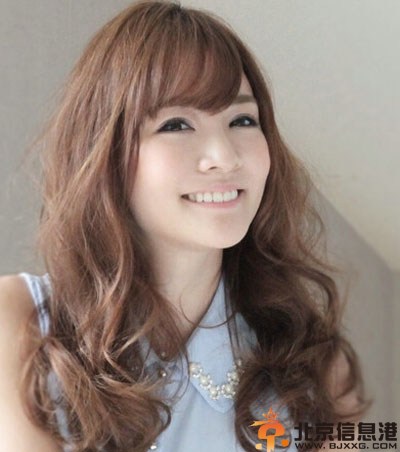 长发蛋卷头发型图片大全 甜美梦幻还能修饰脸型