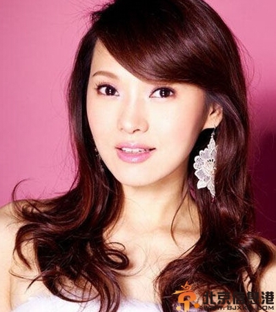 伊能静和庾澄庆为什么离婚 与老公秦昊相差10岁