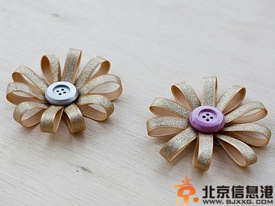 DIY纽扣丝带胸花 让你眼前一亮
