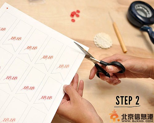 废物利用手工DIY花儿回礼盒 简单又不失大方