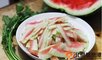 教你全身美白的有效方法 变成真正的白富美