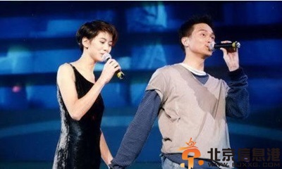 网曝袁咏仪怀二胎 揭与张智霖爱情史及儿子图片