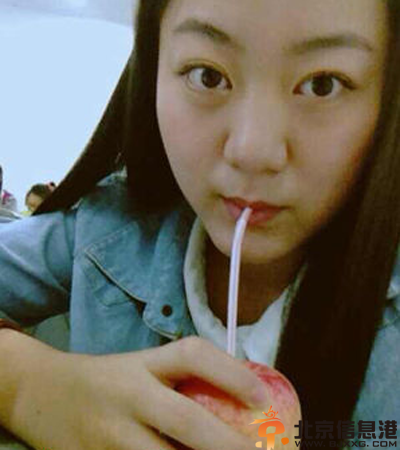 成都19岁女大学生曾丽君失踪 个人资料照片热搜