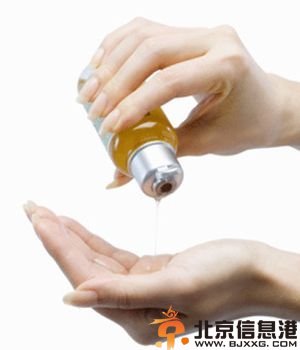 如何区别化妆水和爽肤水 给予肌肤更细致的呵护