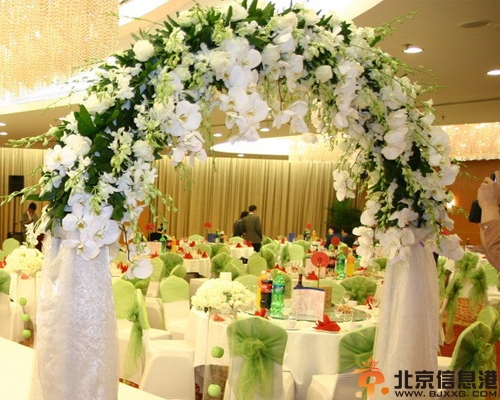 选择婚礼鲜花的注意事项 小心婚庆公司陷阱