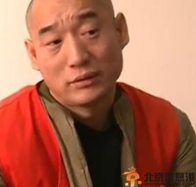 小偷扔保险柜失主晒百万现金 奇葩笨贼大盘点