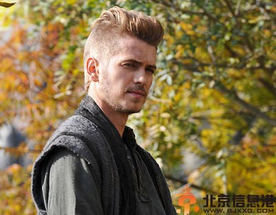 电影绝命逃亡演员表剧情介绍 定9月26日国庆档