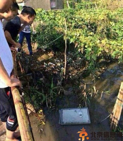 温岭土豪晒钱因保险箱被盗 253万元现金全湿