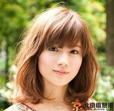 齐刘海短发梨花头图片有哪些 甜美可爱减龄