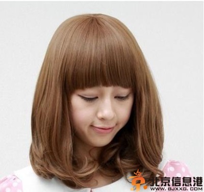 齐刘海短发梨花头图片有哪些 甜美可爱减龄