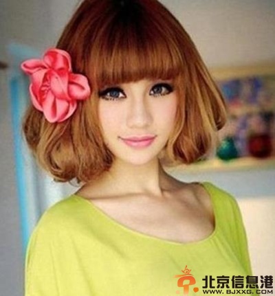 齐刘海短发梨花头图片有哪些 甜美可爱减龄