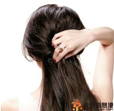 直发怎么扎好看 学习温婉知性发髻挽法
