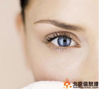 睫毛膏正确刷法是什么 让你瞬间拥有一双电眼