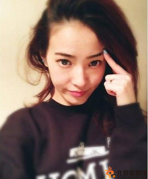 欧弟结婚了吗 疑与重庆女友领证微博晒婚戒