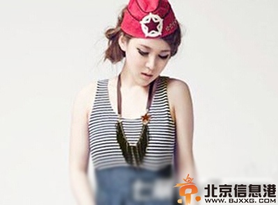 女生朋克发型图片赏析 你也可以这么帅气