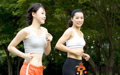 最安全的丰胸方法有哪些 让你告别飞机场