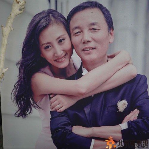 吕建民老婆是谁揭其个人资料 与周璞中秋节完婚