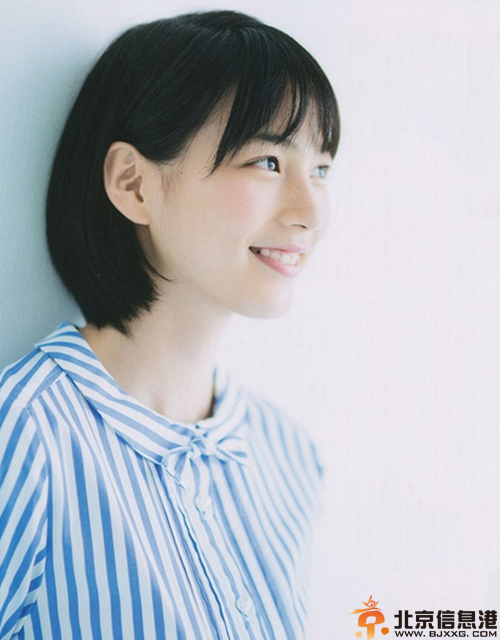 能年玲奈整容前后对比照 身高下海大尺度照热议