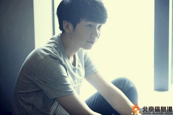 明星家族什么时候播出 白举纲个人资料微博引关注