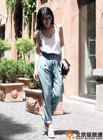 <a href='http://www.bjxxg.cn/ent/mingxing/' target='_blank'><u>女明星</u></a>穿衣搭配图片 看高圆圆郑秀妍引领潮流