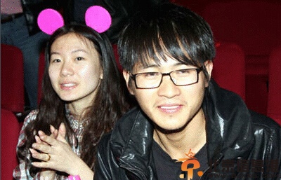 韩寒妻子金丽华怀二胎即将生产 遭曝光情史曝光