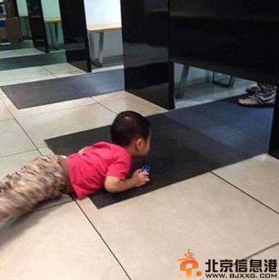 搞笑图片干的真漂亮 这是近水楼台先得月吗
