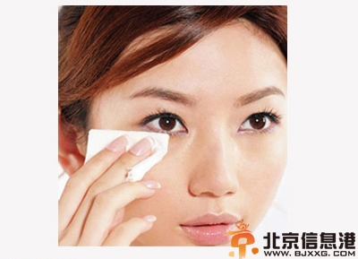 如何正确使用卸妆油 卸妆油怎么用
