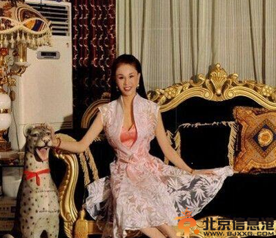 葛天母亲汤玲玲模特 其个人资料背景私照引关注