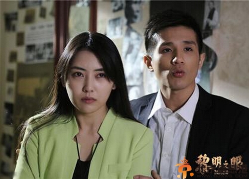 电影黎明之眼演员表剧情介绍 郑佩佩原子鏸母女搭档