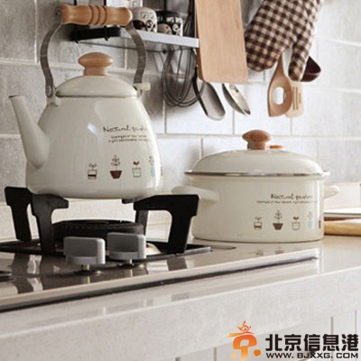 整体厨房颜色搭配效果图 营造一个清凉舒爽的环境