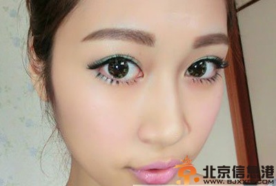 夏日清凉淡妆化妆步骤 教你化淡妆