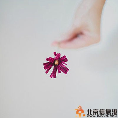 DIY纸艺桌花制作步骤 不输鲜花的美貌