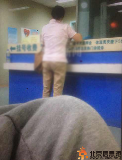 郭达老婆吴芳简历家庭背景 揭车祸现场照片