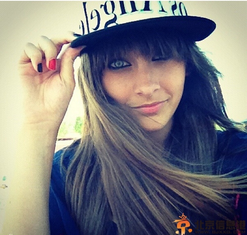 杰克逊女儿Paris Jackson 传言称其未婚怀孕