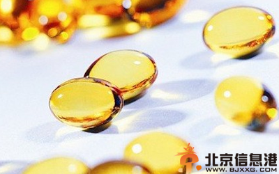 睫毛膏干了滴什么 小方法唤醒你的睫毛膏