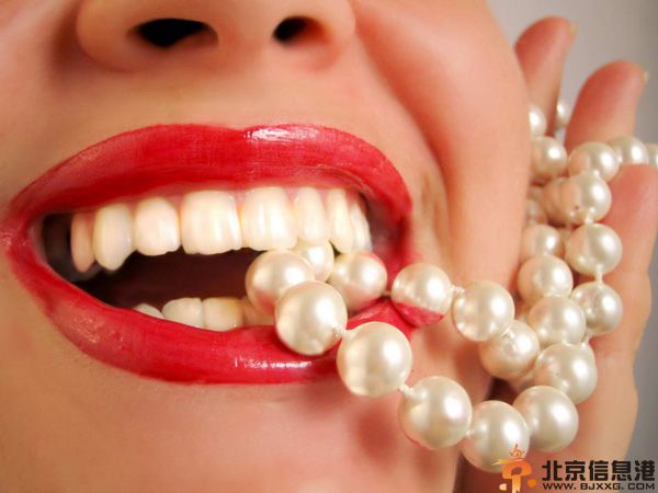 珍珠饰品怎么保养 较能的珍珠需要精细呵护